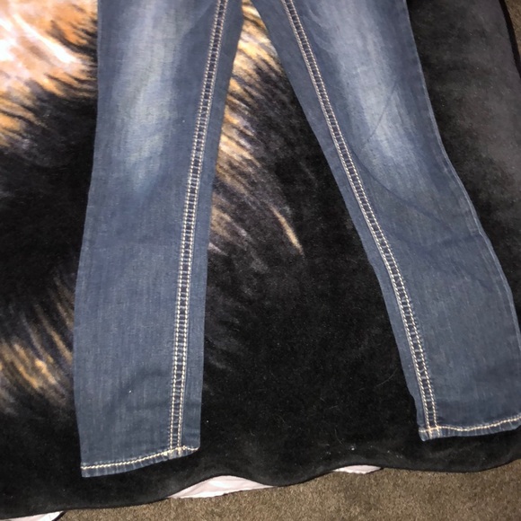 Jeans - Picture 2 of 4